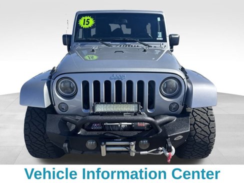 Used 2015 Jeep Wrangler Unlimited Sahara w/ Max Tow Package image 10