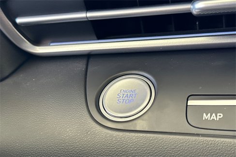 Used 2024 Hyundai Elantra SEL image 24