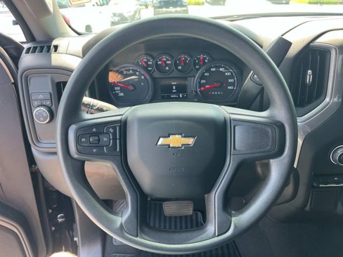 Used 2022 Chevrolet Silverado 1500 Custom image 16