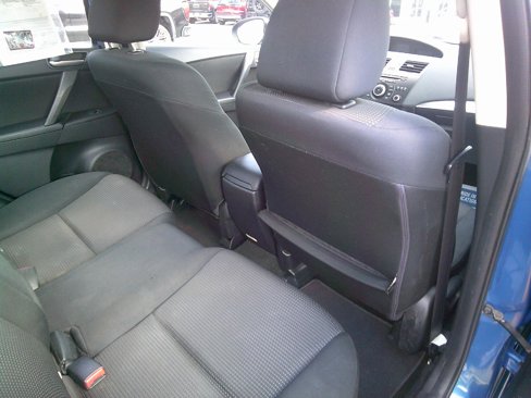 Used 2012 MAZDA MAZDA3 i Touring image 10