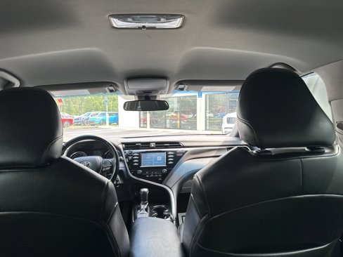 Used 2019 Toyota Camry SE image 24