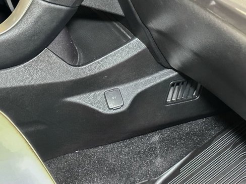 Used 2019 Ford Edge SEL w/ Equipment Group 201A image 28