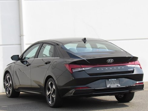 Used 2023 Hyundai Elantra Limited image 5