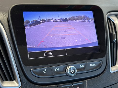 Used 2022 Chevrolet Malibu LT image 21
