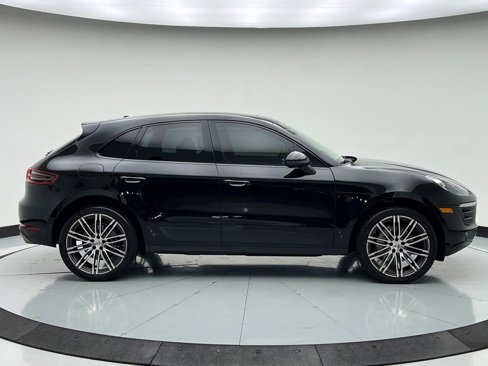 Used 2018 Porsche Macan S image 10