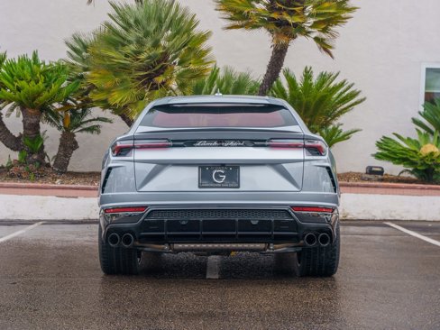 Used 2022 Lamborghini Urus image 3