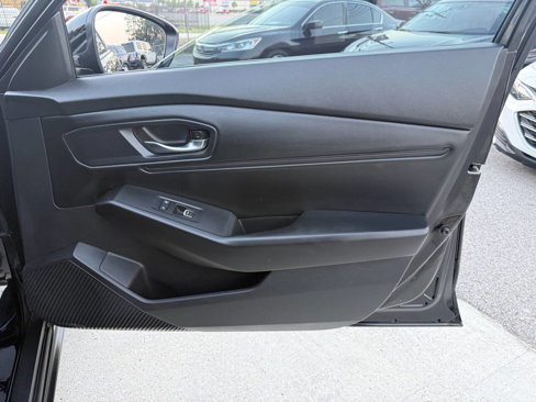 Used 2023 Honda Accord EX image 31