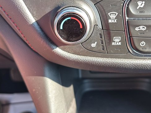 Used 2023 Chevrolet Equinox RS image 29