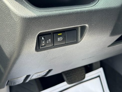 Used 2019 Toyota RAV4 LE image 16