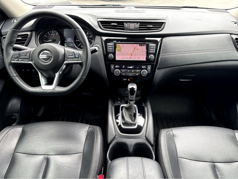 Used 2019 Nissan Rogue SL w/ Premium Package image 4