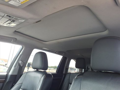 Used 2015 Toyota Highlander Limited image 15