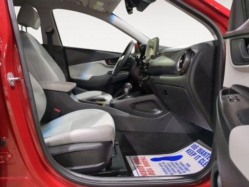 Used 2022 Hyundai Kona SEL image 15