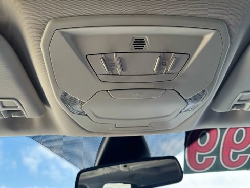 Used 2018 Ford Escape Titanium w/ Ford Safe & Smart Package image 28