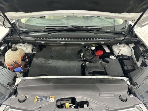 Used 2018 Ford Edge SEL w/ Equipment Group 201A image 28