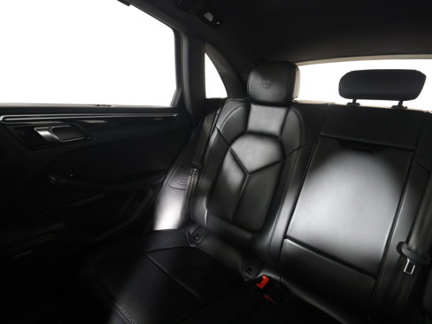 New 2024 Porsche Macan Turbo image 15