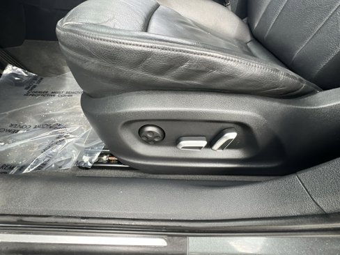 Used 2018 Audi Q3 2.0T Premium Plus w/ Premium Plus Package image 14