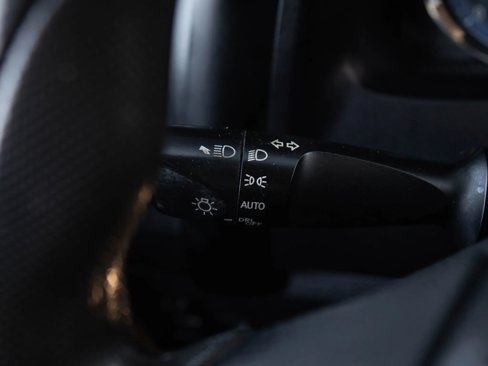 Used 2018 Toyota Corolla LE image 39