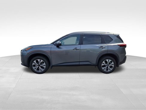 Used 2023 Nissan Rogue SV image 4
