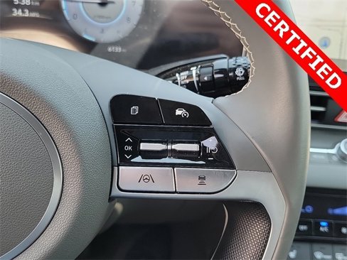 Certified 2024 Hyundai Elantra SEL w/ Convenience Package image 5