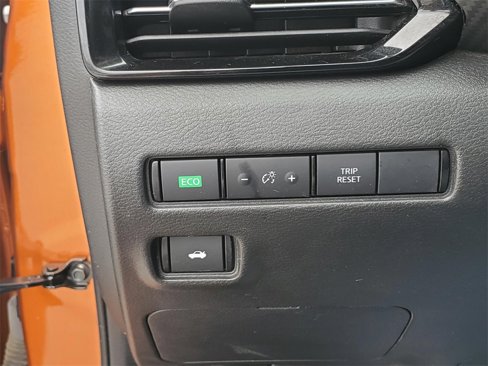 Certified 2023 Nissan Sentra SR w/ SR Premium Package image 21