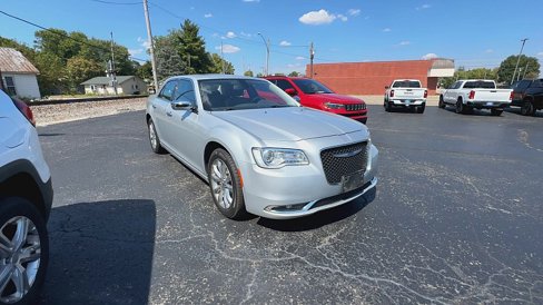 Used 2019 Chrysler 300 Limited image 6