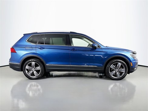 Used 2018 Volkswagen Tiguan SEL Premium image 8