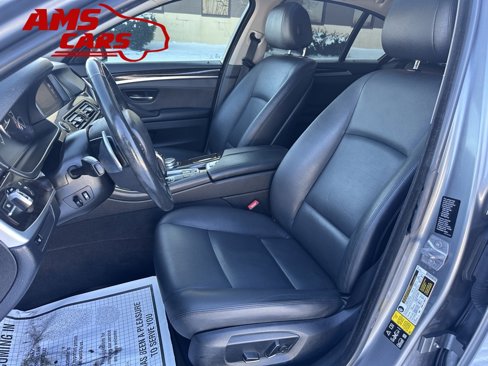 Used 2016 BMW 535i xDrive Sedan w/ Driver Assistance Package image 11