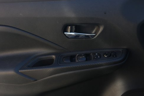 Used 2023 Nissan Versa SV image 23