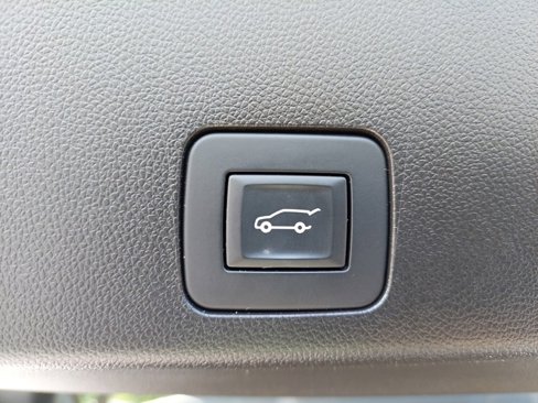 Used 2021 Buick Encore GX Essence w/ Experience Buick Package image 33