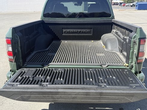 New 2025 Nissan Frontier SV w/ Tailgate Accent Package image 31
