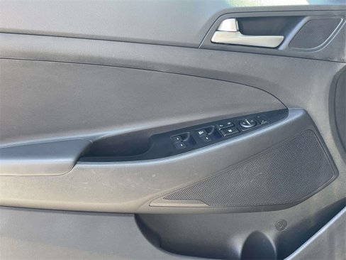 Used 2019 Hyundai Tucson SE image 13