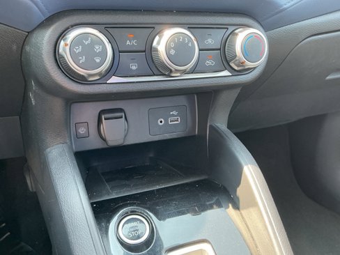 Used 2023 Nissan Versa SV image 22