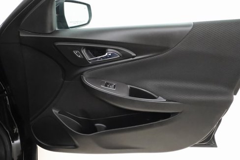 Used 2021 Chevrolet Malibu LT image 23