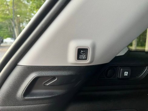 Used 2023 Jeep Grand Cherokee 4WD 4xe image 9