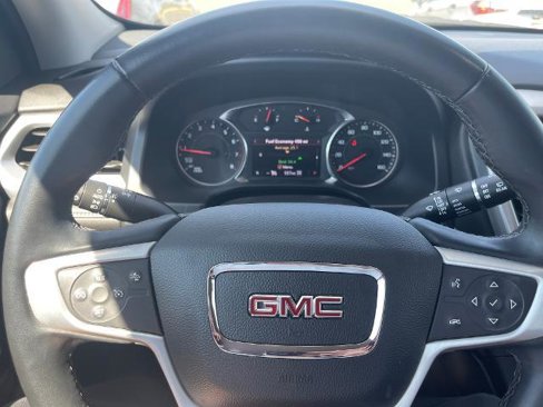 Used 2023 GMC Acadia SLT image 11