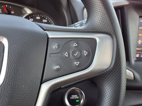 Used 2022 GMC Terrain SLE image 16