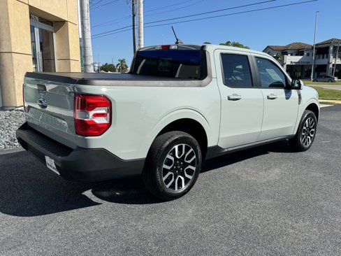 Used 2023 Ford Maverick Lariat image 3