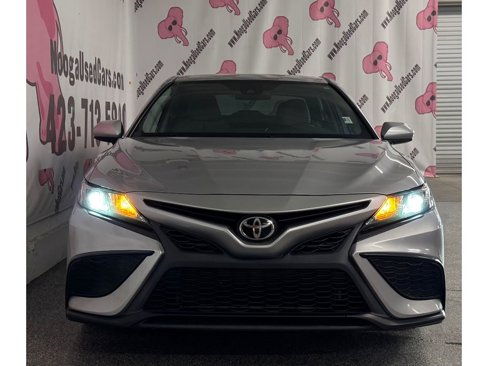 Used 2021 Toyota Camry SE image 6