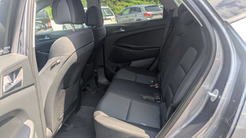 Used 2017 Hyundai Tucson SE image 27