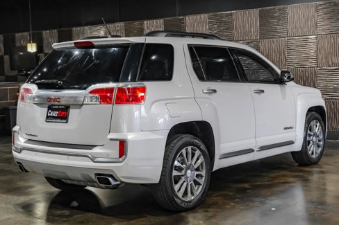 Used 2017 GMC Terrain Denali image 6