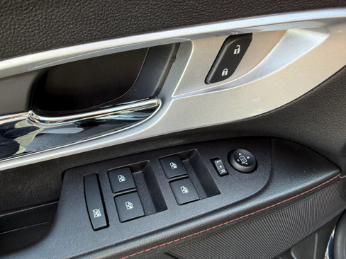 Used 2015 Chevrolet Equinox LT w/ Driver Convenience Package image 14