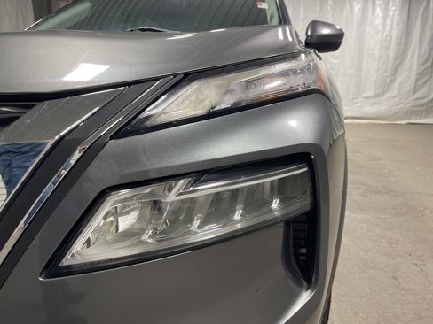 Used 2021 Nissan Rogue SV image 34