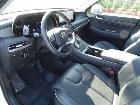 Used 2024 Hyundai Palisade Limited image 13