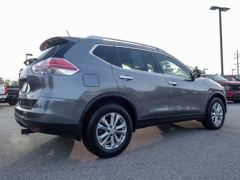 Used 2016 Nissan Rogue SV w/ SV Premium Package image 11