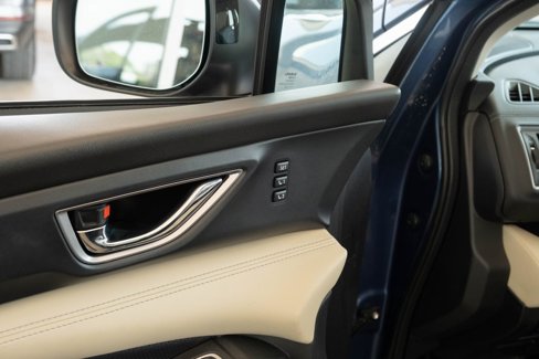 Used 2021 Subaru Ascent Limited w/ Technology Package image 6