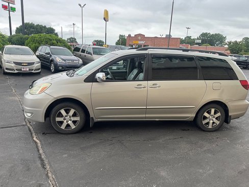 Used 2004 Toyota Sienna image 4