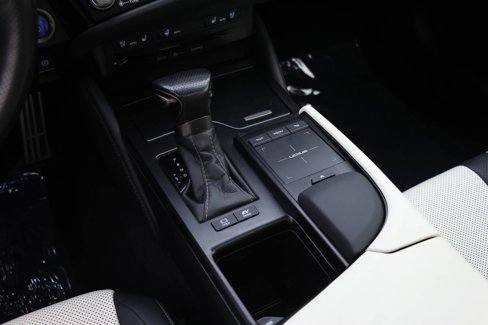 Used 2022 Lexus ES 300h F Sport image 18