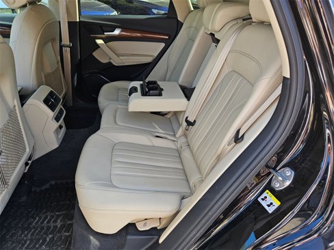 Used 2022 Audi Q5 2.0T Premium Plus w/ Premium Plus Package image 11