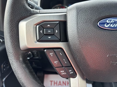 Used 2015 Ford F150 Platinum w/ Equipment Group 701A Luxury image 29