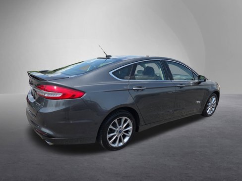 Used 2018 Ford Fusion Energi Titanium image 3